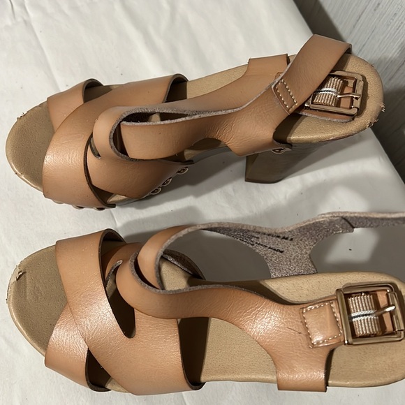 high heels brand justFab, beige, size 6, Hardly worn. Cleaning out closet. - Picture 4 of 6